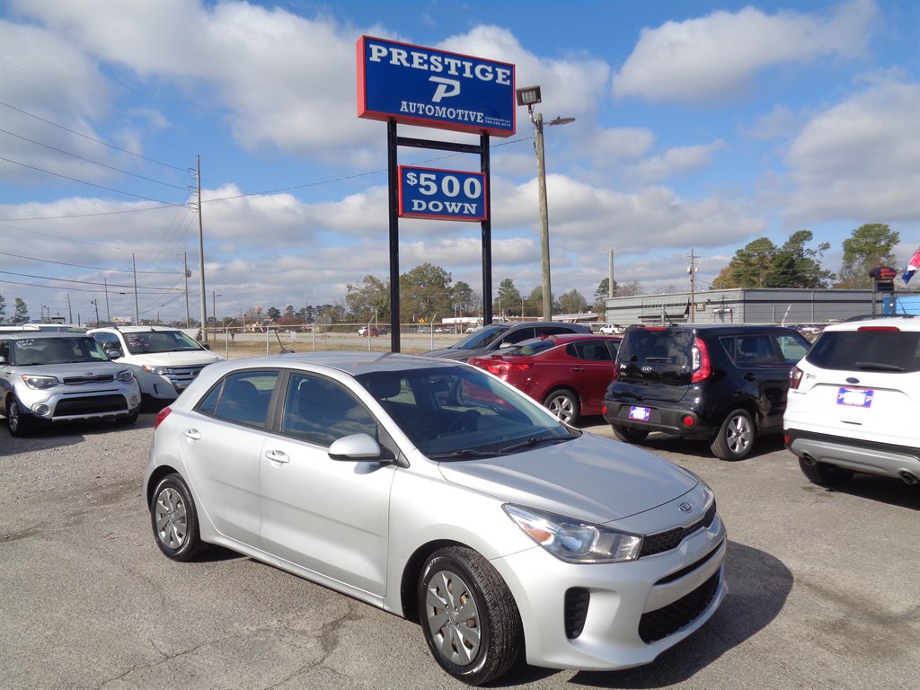 2020 Kia Rio 5-Door S's photo