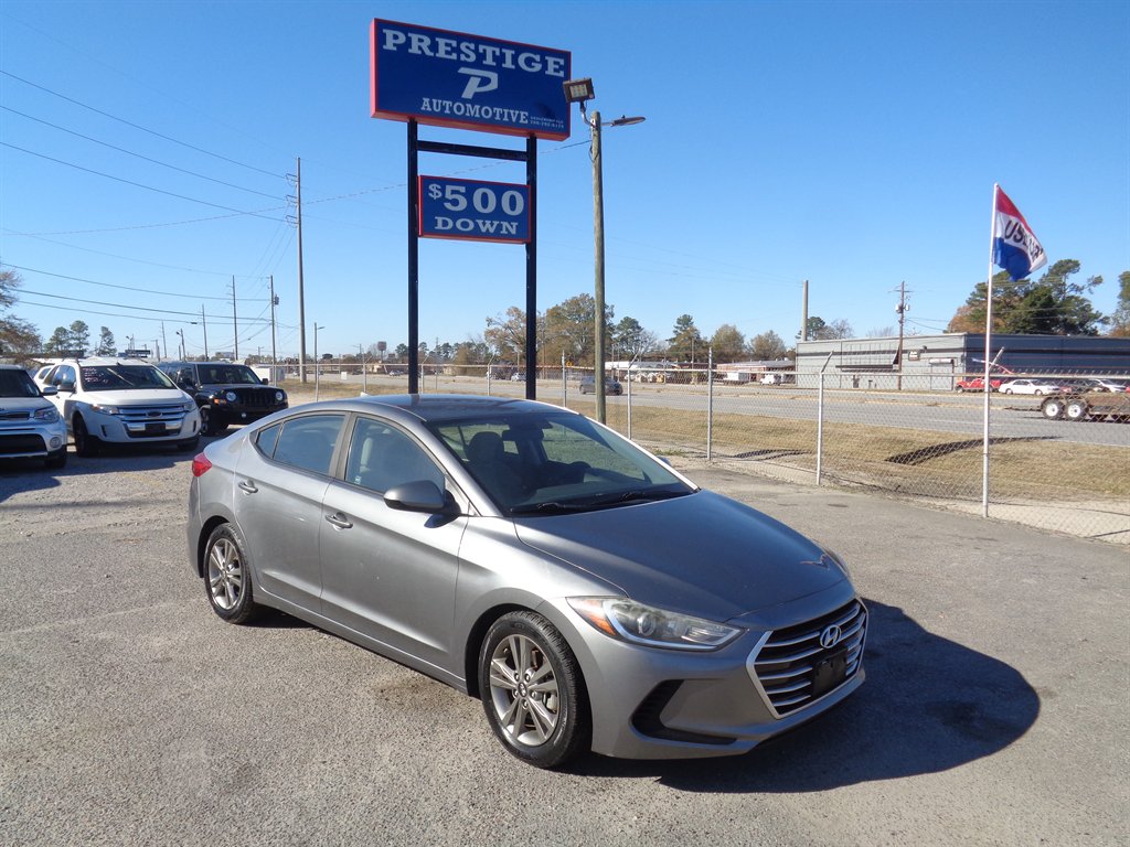 2018 Hyundai Elantra SEL's photo