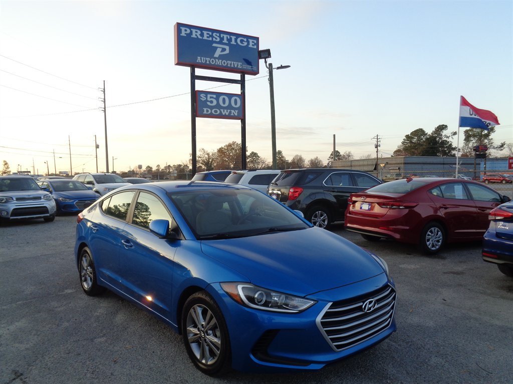 2017 Hyundai Elantra SE's photo