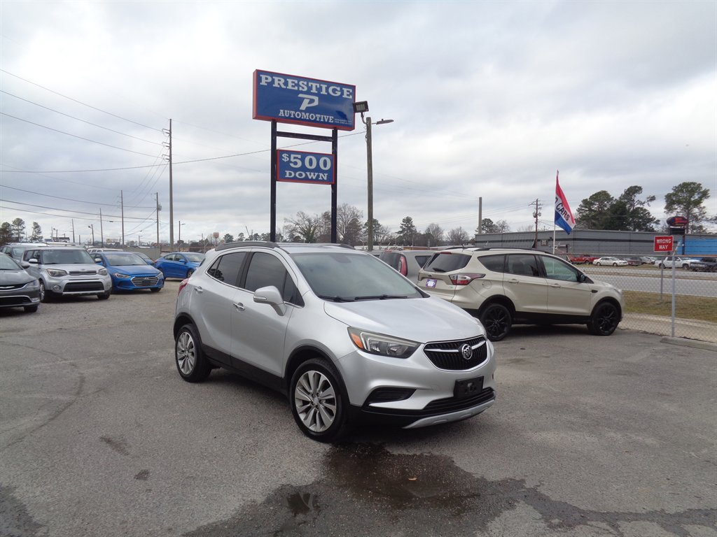 2017 Buick Encore Preferred's photo