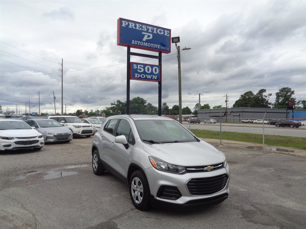 2017 Chevrolet Trax LS's photo