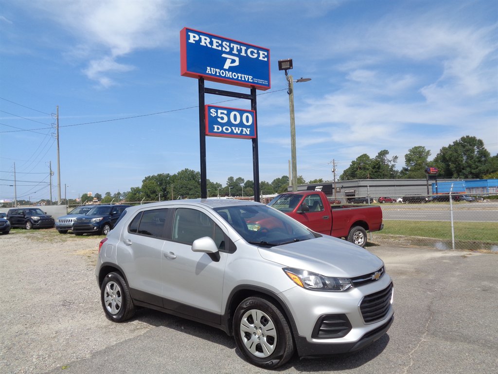 2017 Chevrolet Trax LS's photo