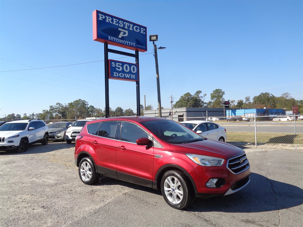 2017 Ford Escape SE's photo