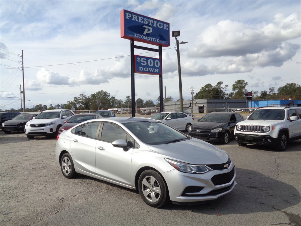 2017 Chevrolet Cruze LS's photo