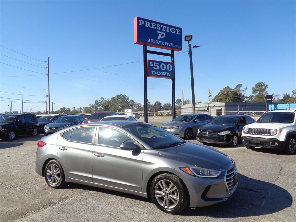 2018 Hyundai Elantra SEL's photo