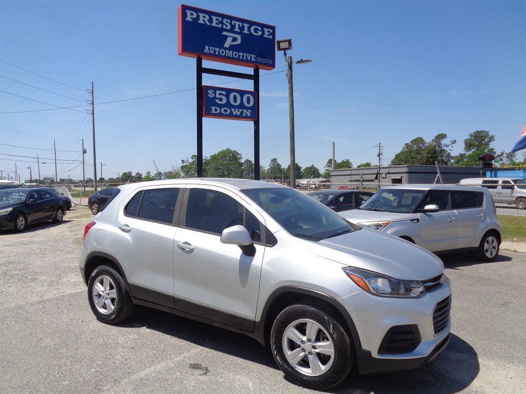 2017 Chevrolet Trax LS's photo
