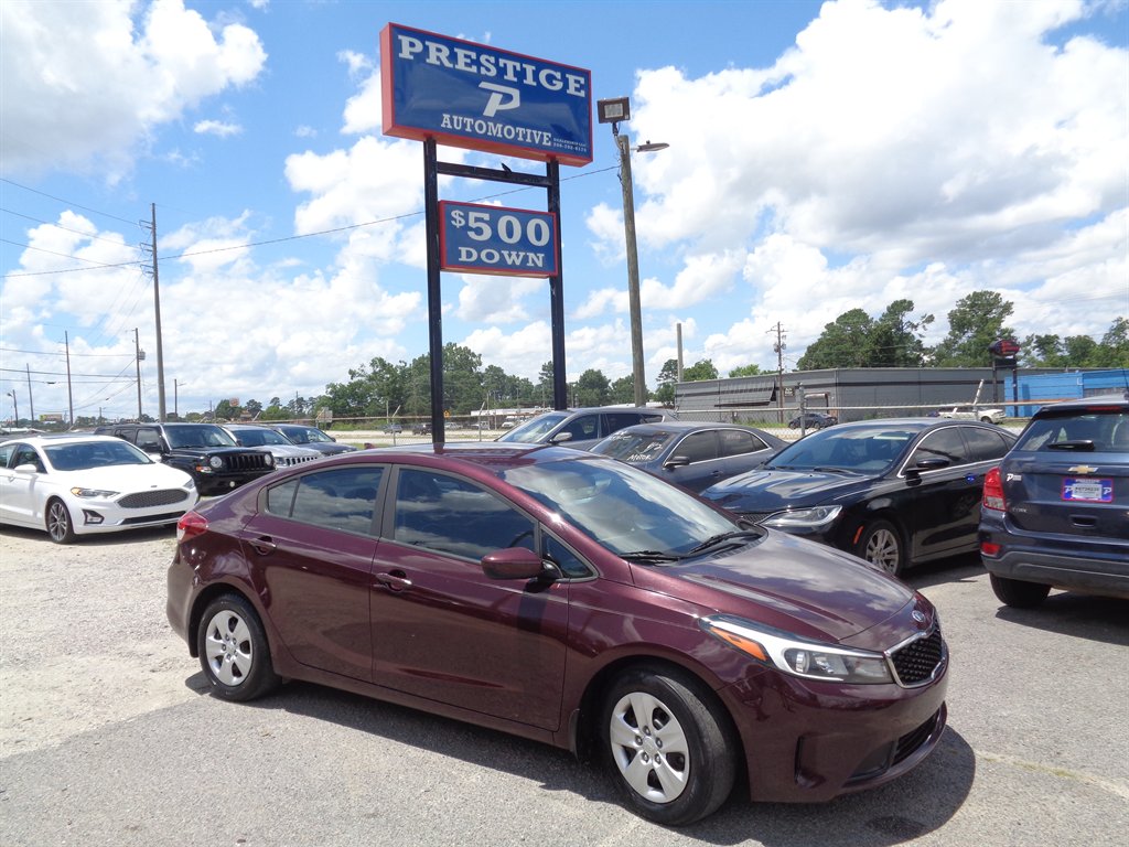 2017 Kia Forte LX's photo