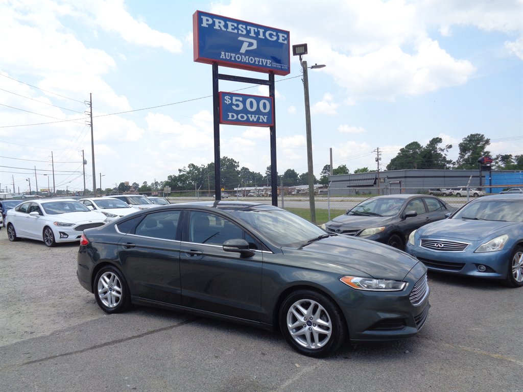 2015 Ford Fusion SE FWD's photo
