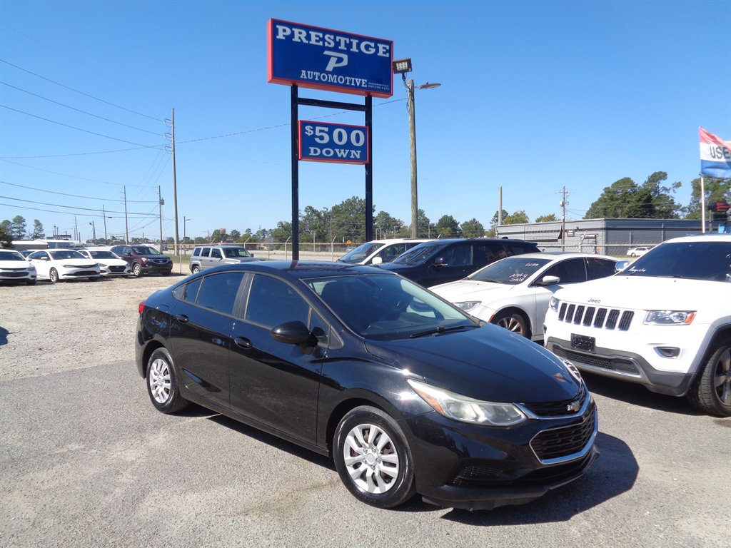 2017 Chevrolet Cruze LS's photo